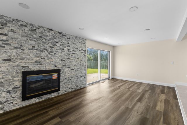 14358 Talbot Drive, Warren, MI 48088