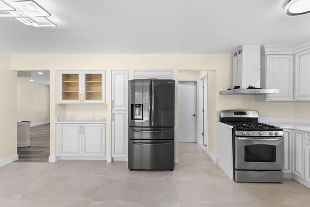 14358 Talbot Drive, Warren, MI 48088
