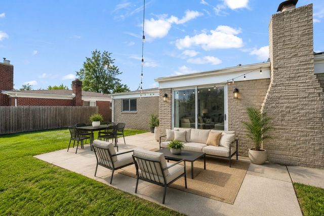 14358 Talbot Drive, Warren, MI 48088