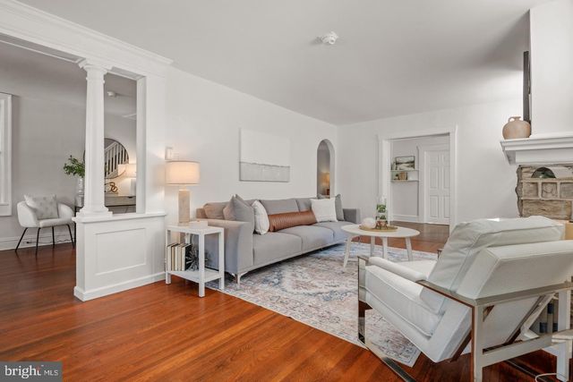 118 N GEORGE ST, Millersville, PA 17551