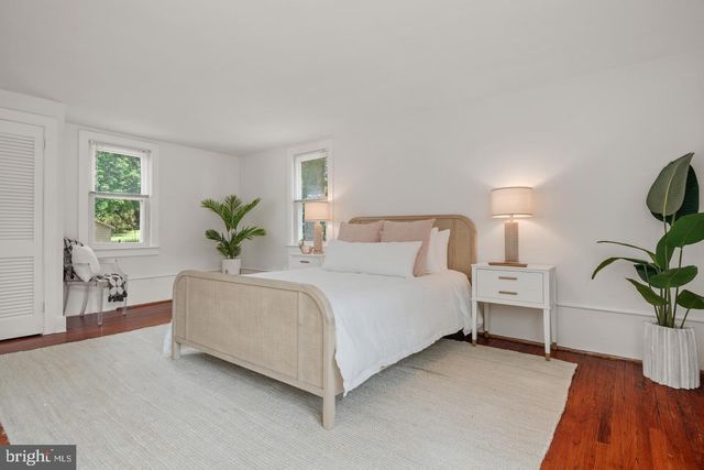 118 N GEORGE ST, Millersville, PA 17551