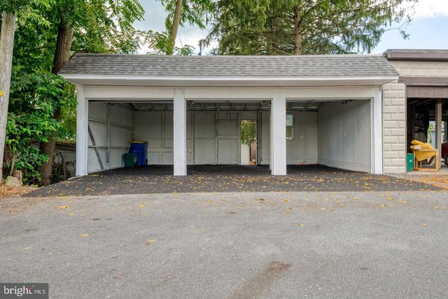 118 N GEORGE ST, Millersville, PA 17551
