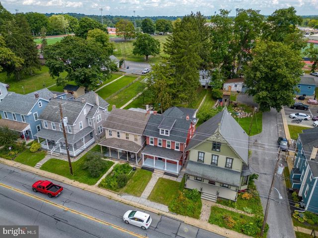 118 N GEORGE ST, Millersville, PA 17551