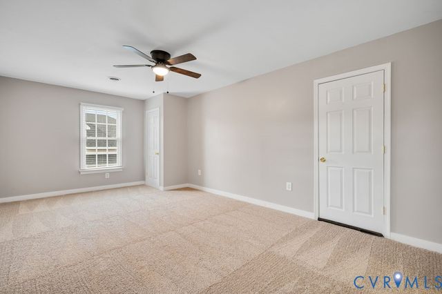 12337 Villas Dr, Chester, VA 23836