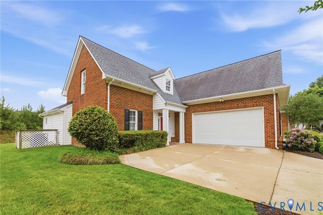 12337 Villas Dr, Chester, VA 23836