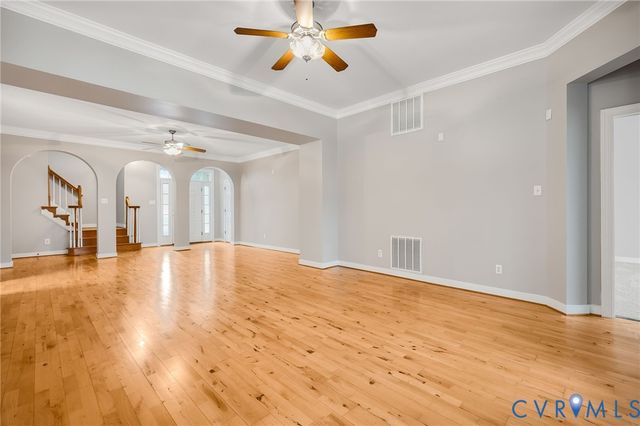 12337 Villas Dr, Chester, VA 23836