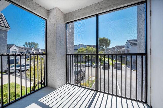 15067 SW 103rd Ter 14203, Miami, FL 33196