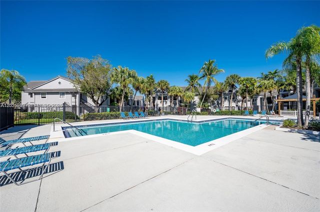 15067 SW 103rd Ter 14203, Miami, FL 33196