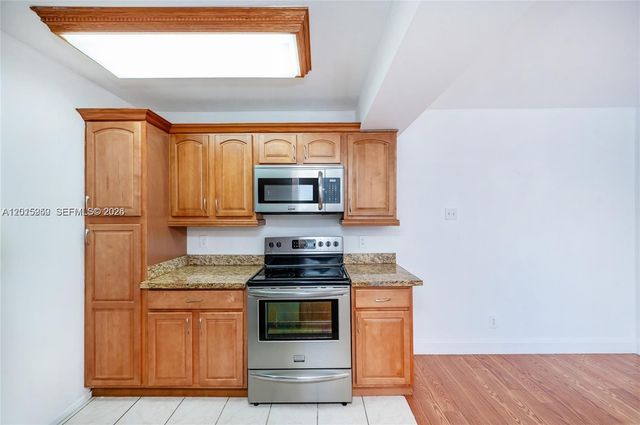 15067 SW 103rd Ter 14203, Miami, FL 33196