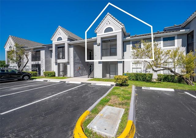 15067 SW 103rd Ter 14203, Miami, FL 33196