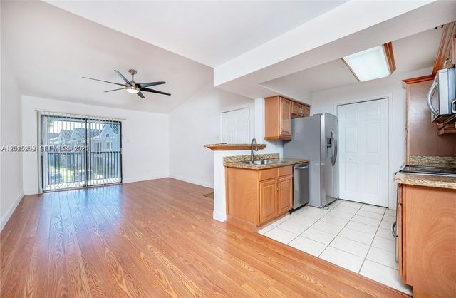 15067 SW 103rd Ter 14203, Miami, FL 33196