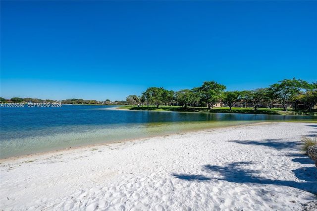 15067 SW 103rd Ter 14203, Miami, FL 33196