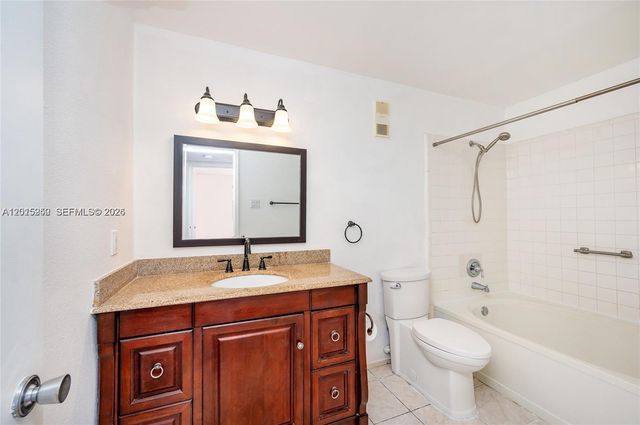 15067 SW 103rd Ter 14203, Miami, FL 33196