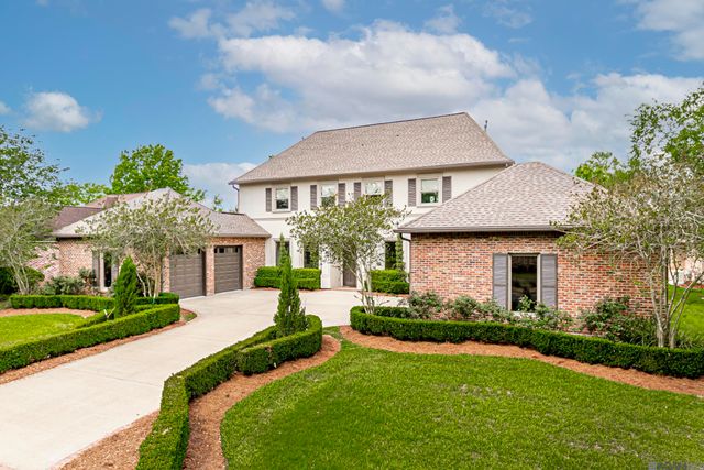 40228 Dove Estates Ct, Gonzales, LA 70737