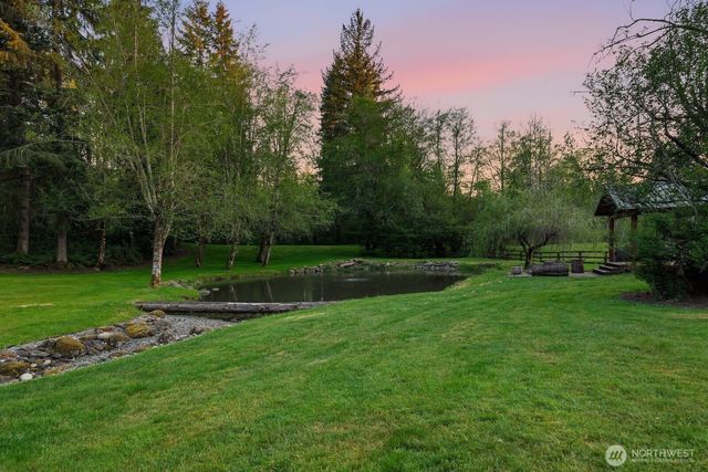 15830 330th Way NE, Duvall, WA 98019