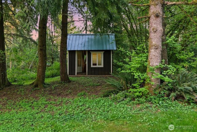 15830 330th Way NE, Duvall, WA 98019