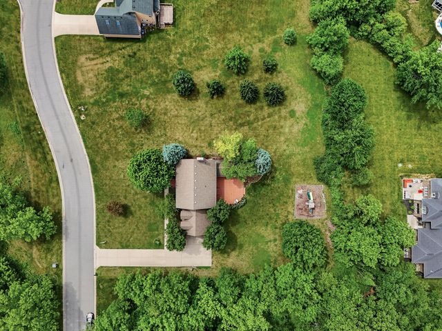 568 Shatz Drive N, Valparaiso, IN 46385