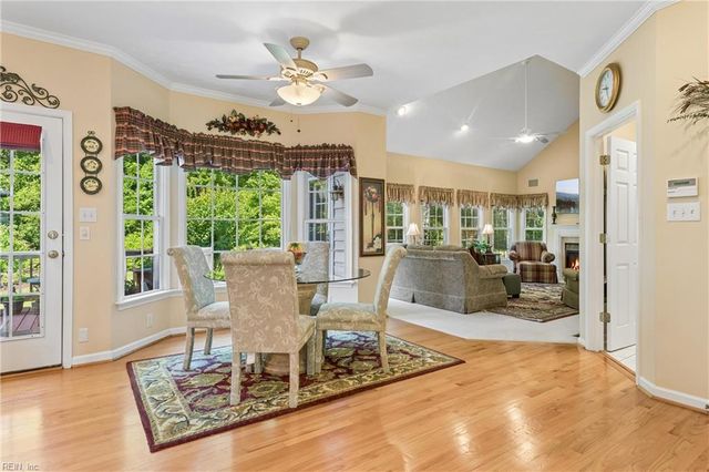 300 Coinjock RN, Yorktown, VA 23693