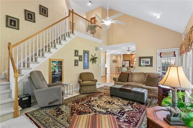 300 Coinjock RN, Yorktown, VA 23693