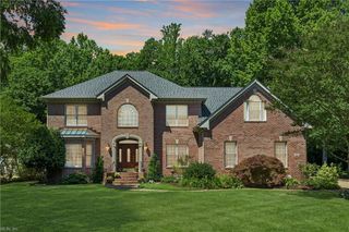 300 Coinjock RN, Yorktown, VA 23693