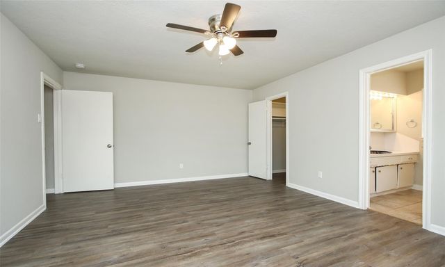 5019 Westwood, Dickinson, TX 77539