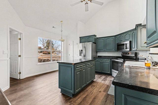 4602 Mandi Ave., Little River, SC 29566