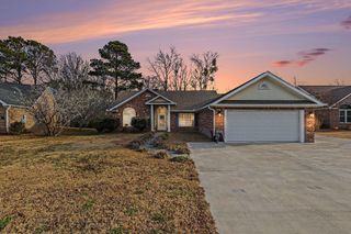 4602 Mandi Ave., Little River, SC 29566