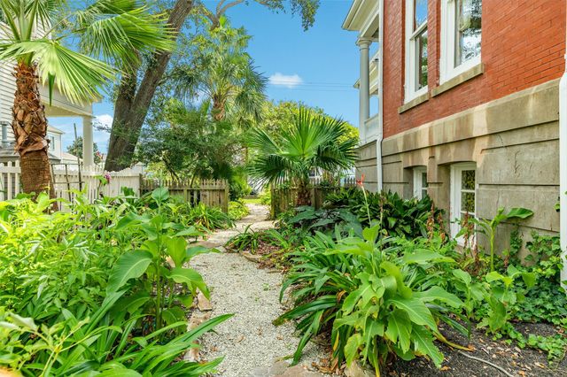 1428 Ball, Galveston, TX 77550