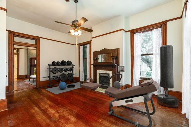 1428 Ball, Galveston, TX 77550