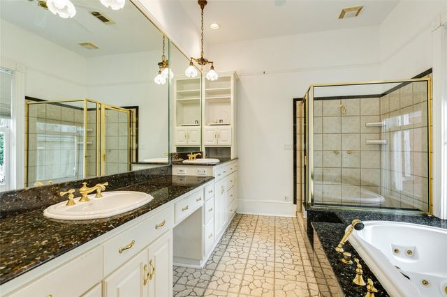 1428 Ball, Galveston, TX 77550