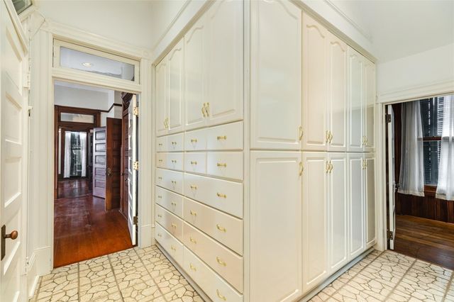 1428 Ball, Galveston, TX 77550