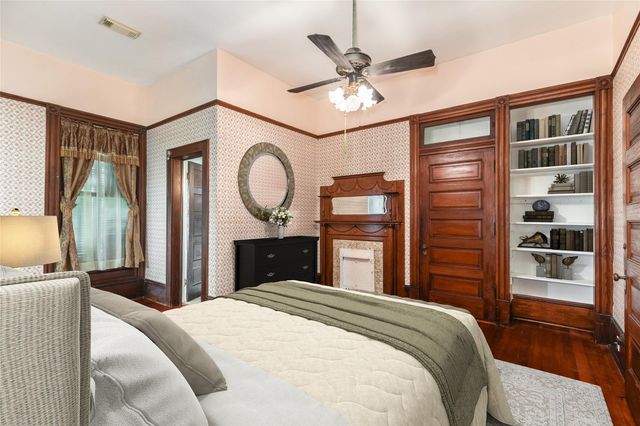 1428 Ball, Galveston, TX 77550