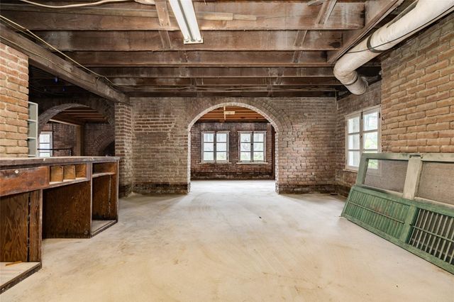 1428 Ball, Galveston, TX 77550