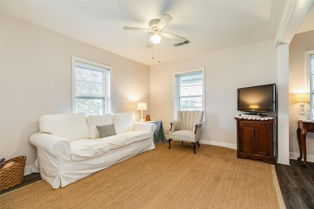 1428 Ball, Galveston, TX 77550