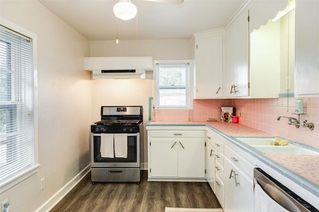 1428 Ball, Galveston, TX 77550