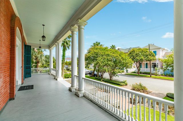 1428 Ball, Galveston, TX 77550