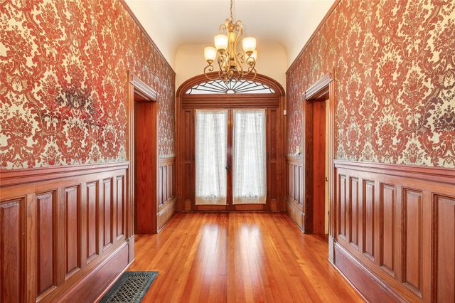 1428 Ball, Galveston, TX 77550