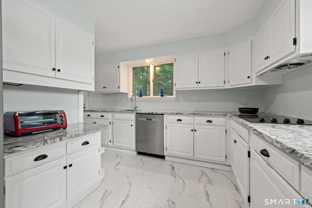 752 Lake Drive, Winchester, CT 06098
