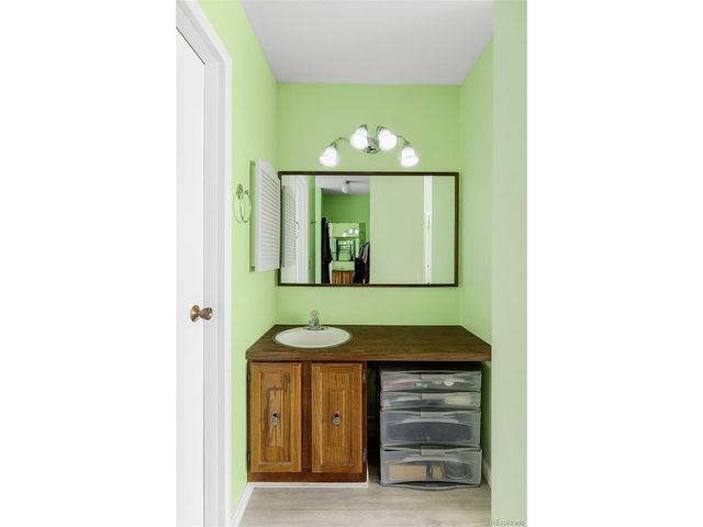 1050 S Monaco St Pkwy 143, Denver, CO 80224