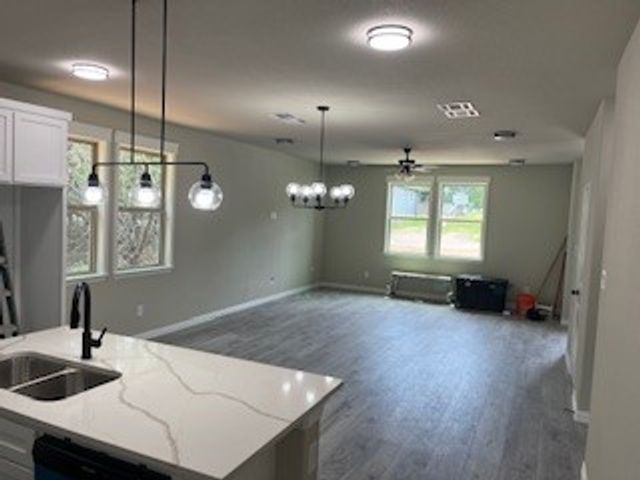 5612 Black Pine Circle, Granbury, TX 76048