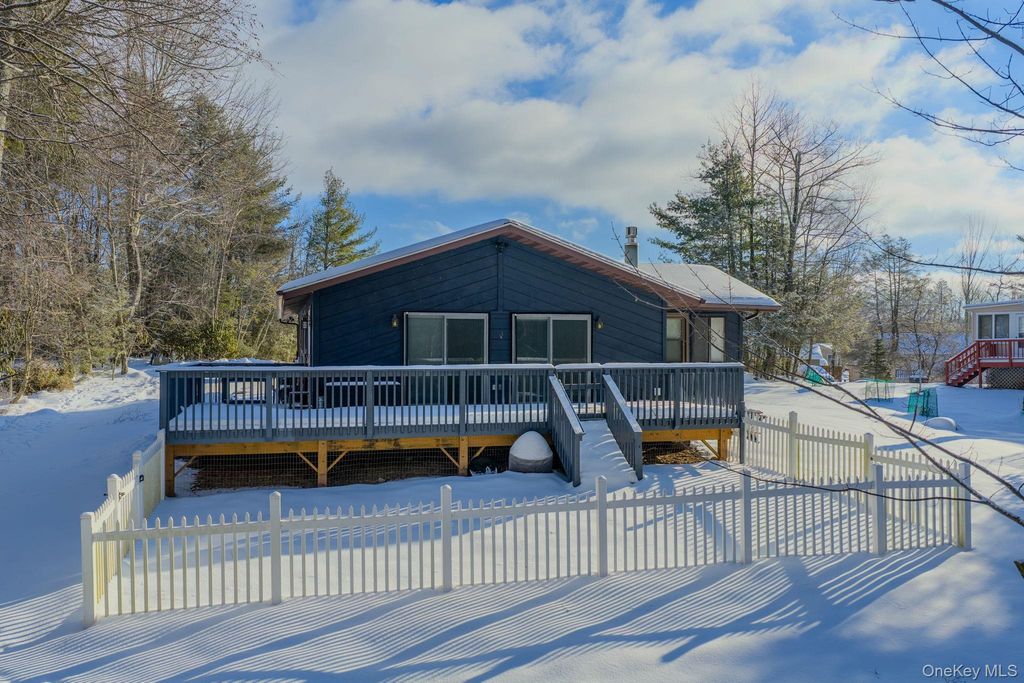 9 Gail Drive, Loch Sheldrake, NY 12759