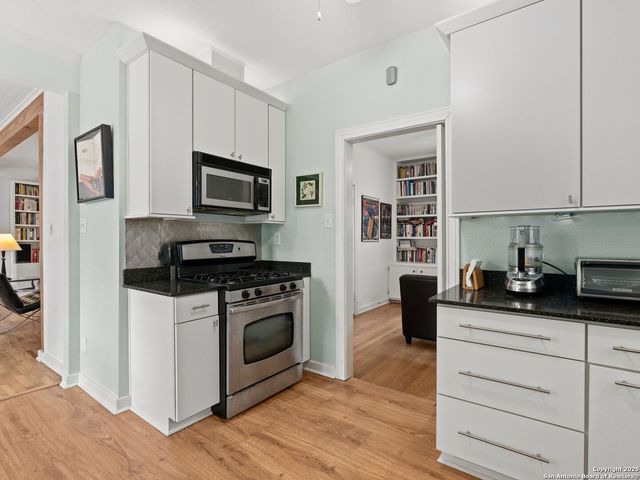 245 Allensworth Street, San Antonio, TX 78209