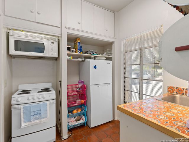 245 Allensworth Street, San Antonio, TX 78209