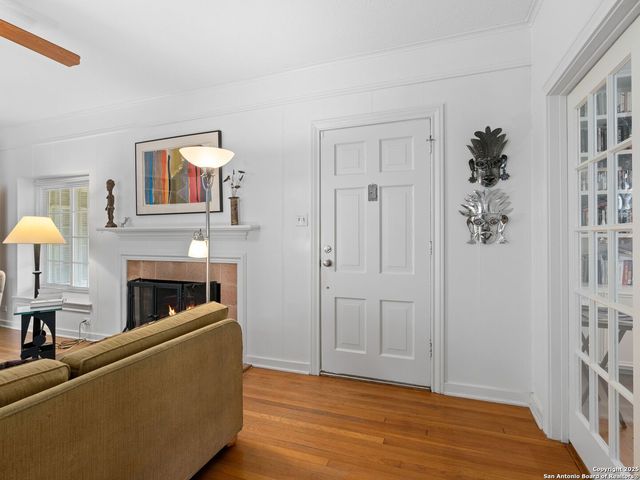 245 Allensworth Street, San Antonio, TX 78209