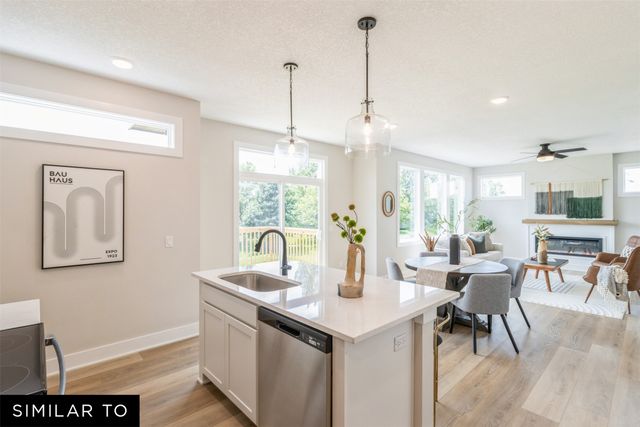 1120 Mulberry Drive NW, Bondurant, IA 50035