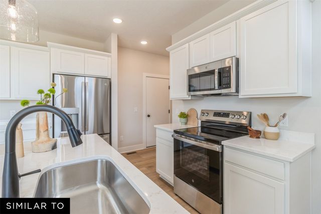 1120 Mulberry Drive NW, Bondurant, IA 50035