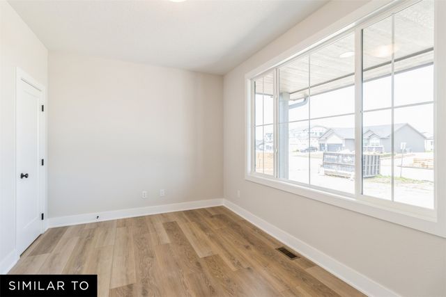 1120 Mulberry Drive NW, Bondurant, IA 50035