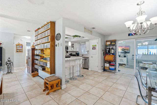 934 Wilmington Drive, Deltona, FL 32725