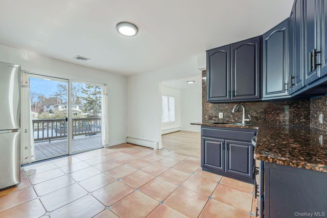 204 Bayview Avenue, Massapequa, NY 11758
