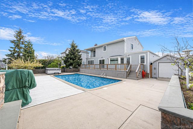 204 Bayview Avenue, Massapequa, NY 11758